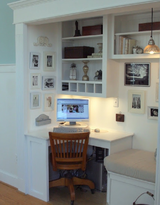 Wnętrza : biurko w szafie