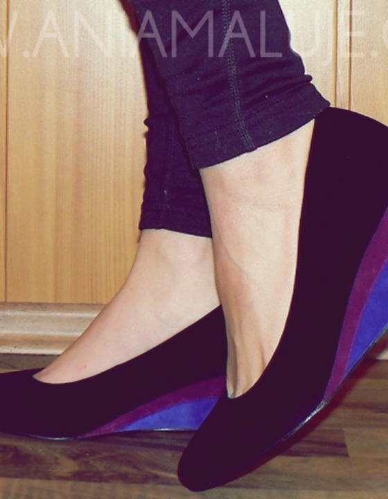 Jak nauczyć się chodzić na wysokich obcasach?