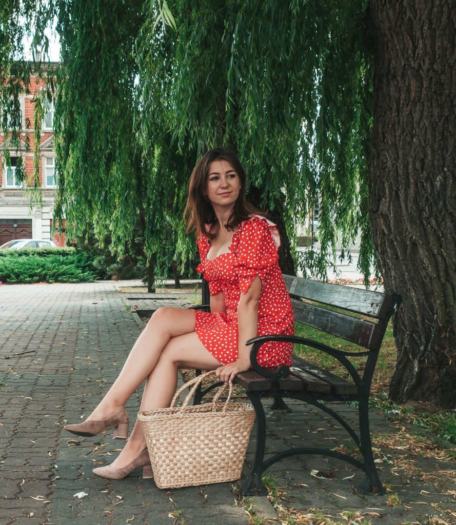 Czy musisz być ekspertem?
Aniamaluje i sukienka w groszki