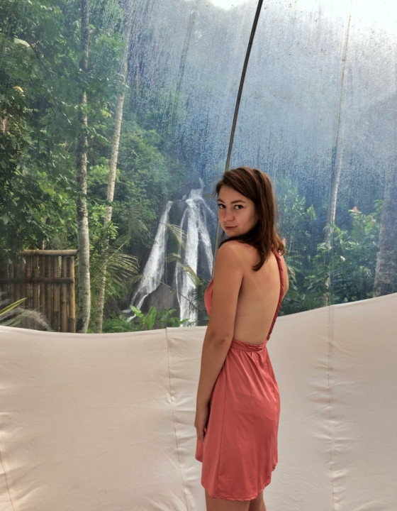 Ograniczające przekonania o pieniądzach i ta słynna kawowa pianka [TYGODNIK]